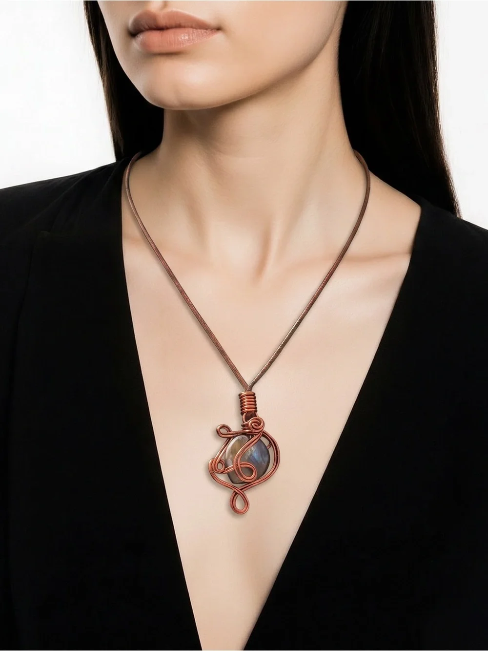 Handcrafted Copper Wire Necklace with Labradorite Pendant - Brown☑️